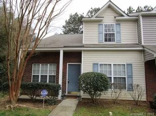 7717 Petrea Ln, Charlotte, NC 28227
