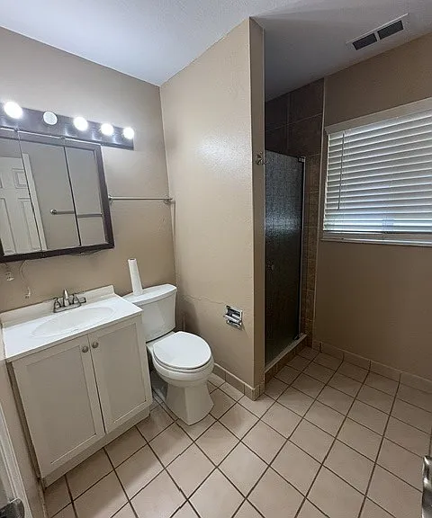 504 Cragmor Rd — Photo 7