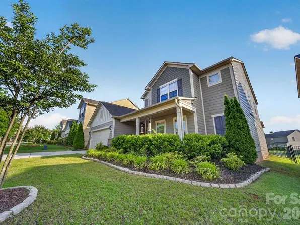 11033 Crane Creek Dr, Charlotte, NC 28278