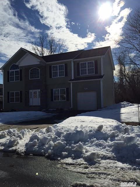 2nd image of 26 Dubois Ave