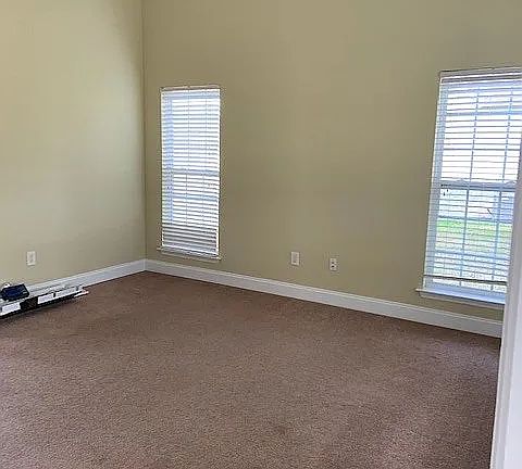4th image of 2881 Benton Pike NE