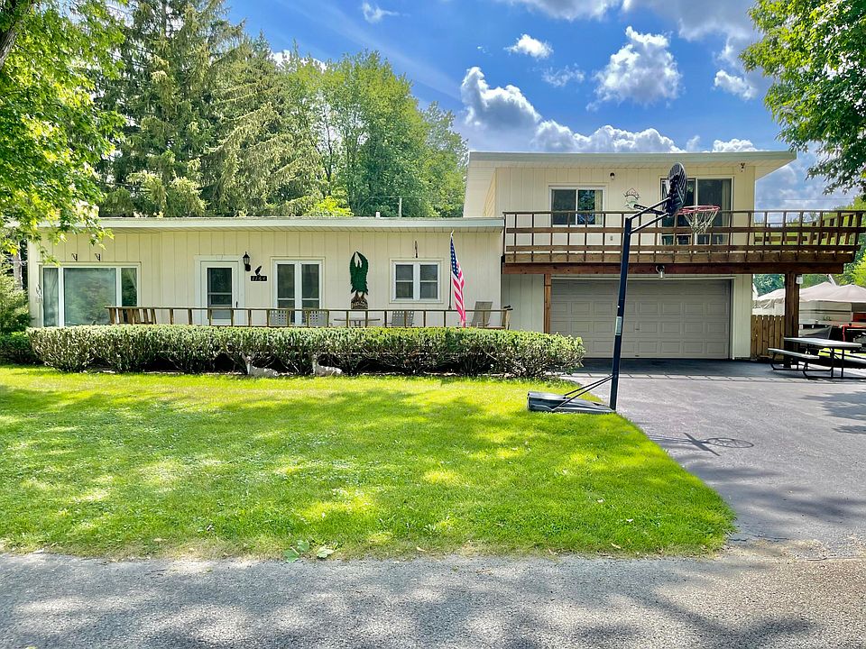 1st image of 1164 Linden Dr