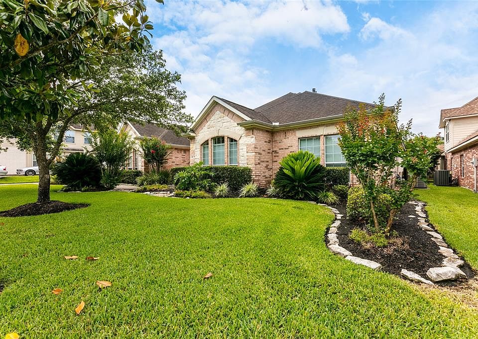 1st image of 25215 Metzler Creek Dr