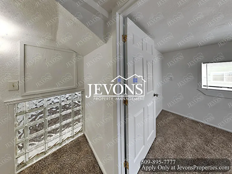 1509 Swan Ave — Photo 28
