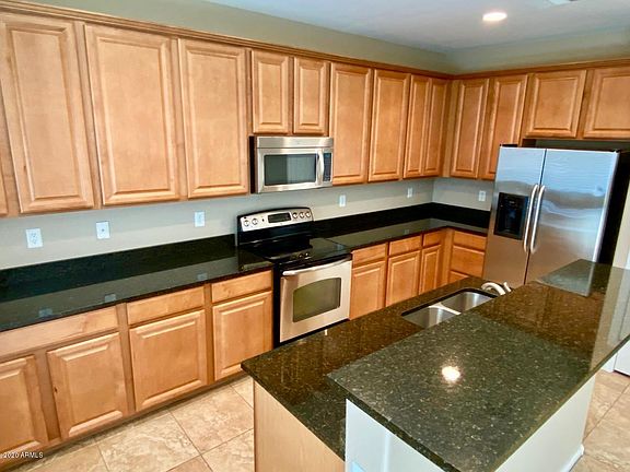 3rd image of 877 E Furness Dr