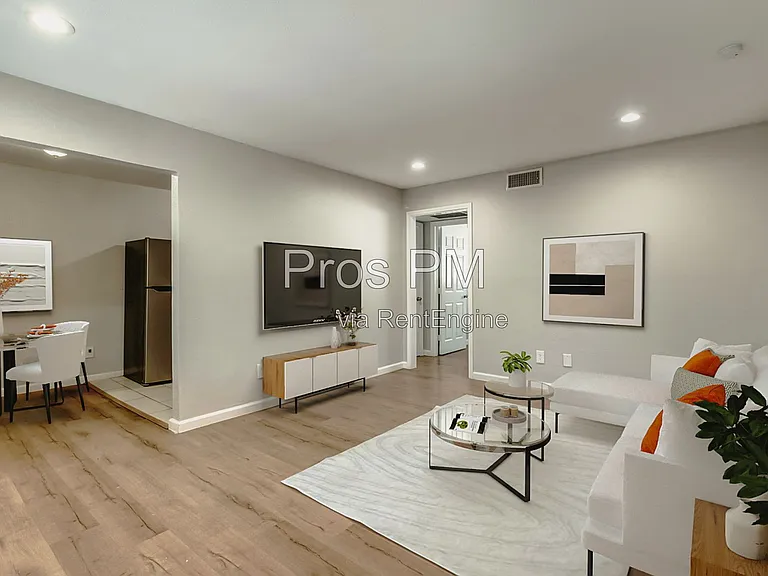 Reiger Park Apartments — Photo 25