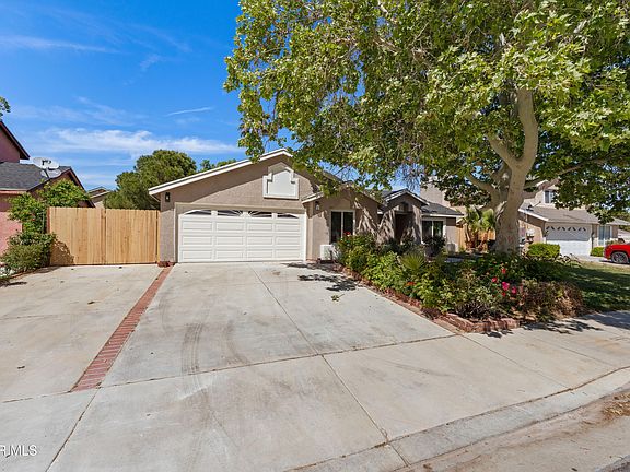 5th image of 3839 Eclipse Dr