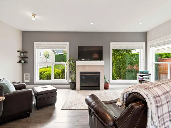 1515 Keating Cross Rd #18, Central Saanich, BC V8M 1W9