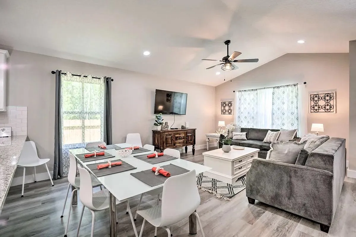 3 bed, 1250 sqft, $2,850 — Photo 3