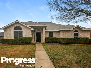 1320 Spring Hill Ln, Lancaster, TX 75146