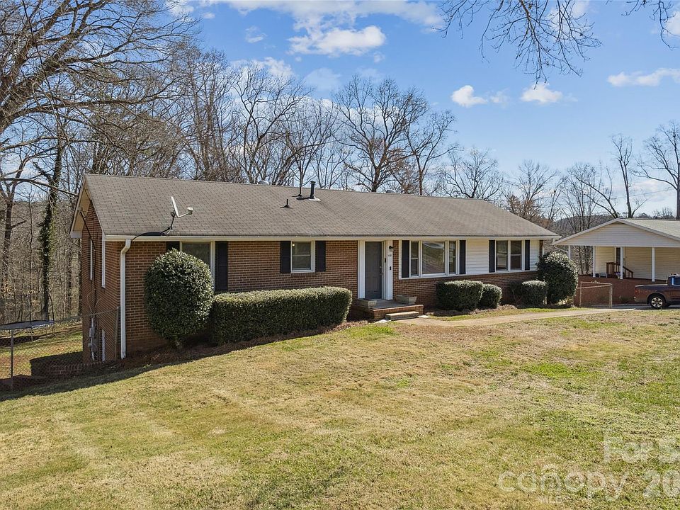 1st image of 110 Hillcrest Dr