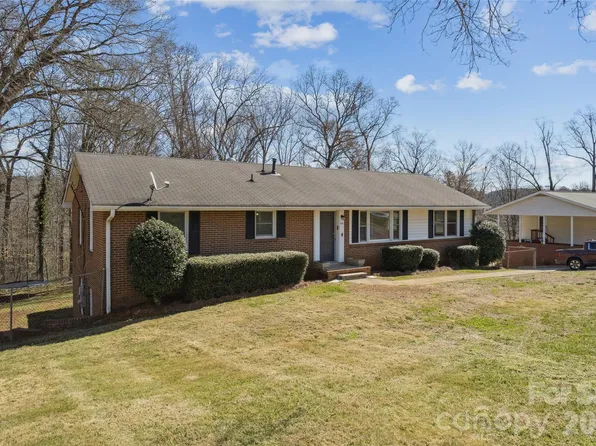 110 Hillcrest Dr, Belmont, NC 28012