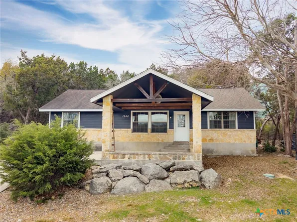 1548 Valley Frst, Canyon Lake, TX 78133