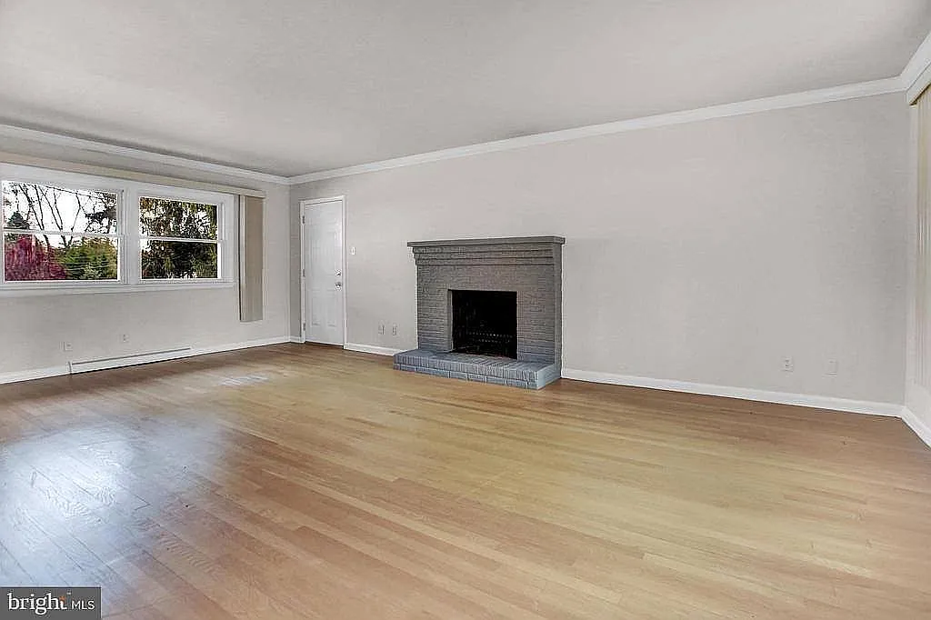 3 bed, 2003 sqft, $1,800 — Photo 3