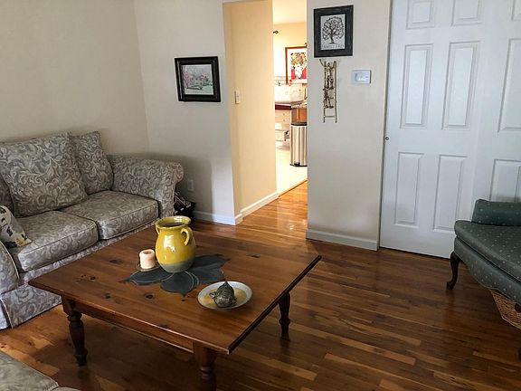 2nd image of 84 N Sheridan Ave