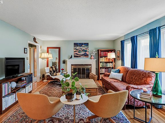 3rd image of 10609 SE 34th Ave