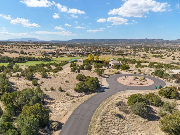 8 Deer Dancer, Santa Fe, NM 87506