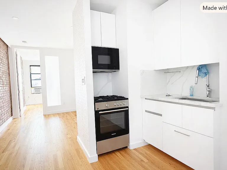 829 9th Ave #2B — Photo 3