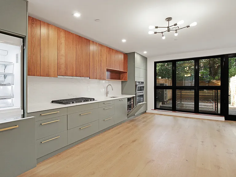 813 Greene Ave #1 — Photo 7