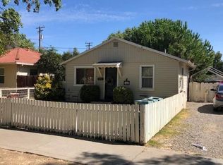204 S 5th St, Patterson, CA 95363