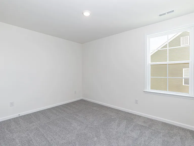 395 Oak Park Blvd — Photo 17