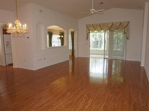 5th image of 18333 Rock Oak Ct