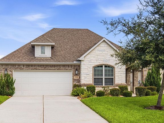 2nd image of 5638 Fountain Villas Way