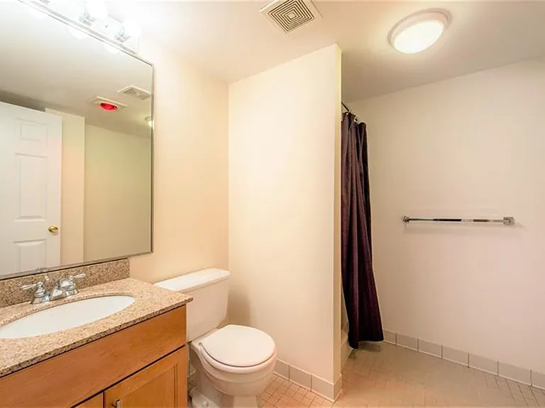 348 Franklin St — Photo 11