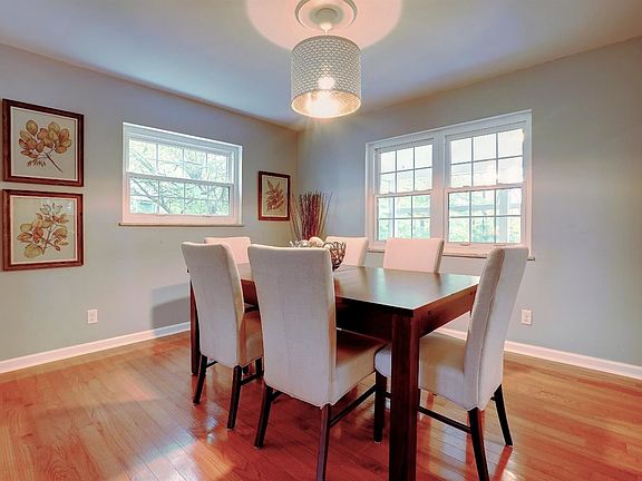 4th image of 4892 Marieview Ct