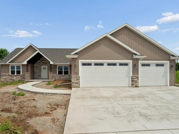 W7006 Vanessa Ln, Greenville, WI 54942
