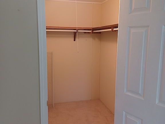 4th image of 49881 Darlington Ct