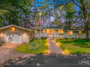 N6079 Shore Dr #Q-4, Wallace, MI 49893