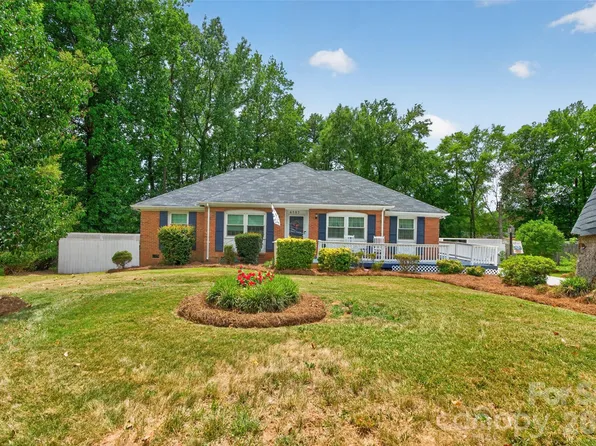 6507 Paleface Pl, Charlotte, NC 28214