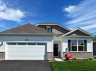 877 Plateau Dr, Pingree Grove, IL 60140