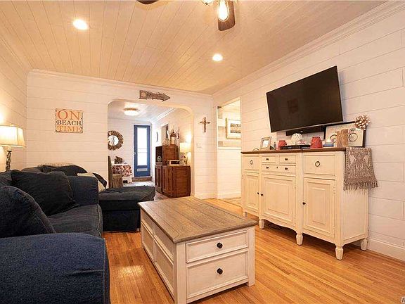 2nd image of 244 Beach 129th St APT 2D