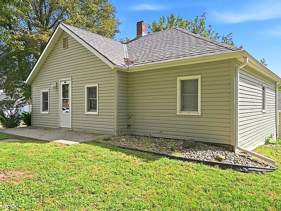 5th image of 1201 Baldwin St