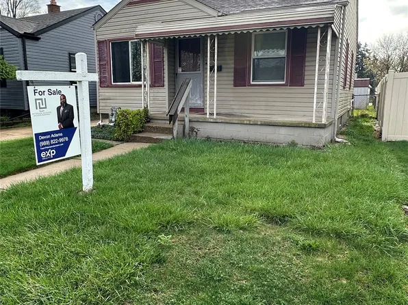 12100 Helen St, Southgate, MI 48195