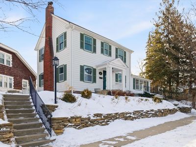 461 Cedar Lake Rd S, Minneapolis, MN, 55405