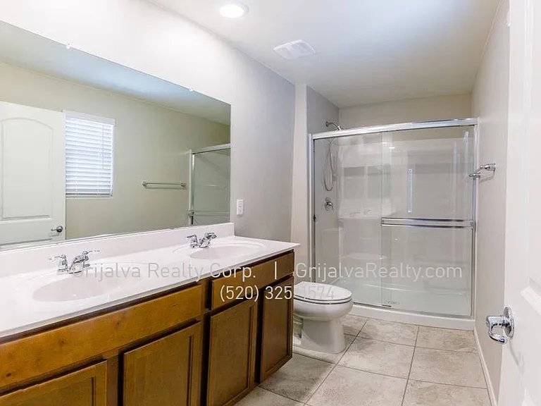 8749 E Pebble Stone Ln — Photo 9