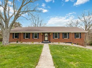 210 Walnut Hill Dr, Richmond, KY 40475