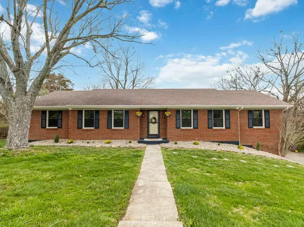 210 Walnut Hill Dr, Richmond, KY 40475