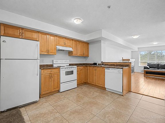 3rd image of 6960 120th St #201