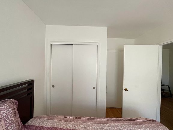 5th image of 10222 Avenue L