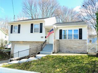102 Chapman Ave, Auburn, NY 13021