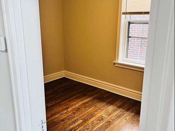 3rd image of 4927 Mardel Ave #10969500
