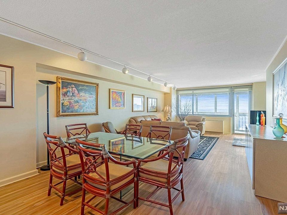 1st image of 1600 Parker Ave APT 22A