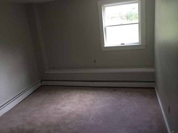 Living room/bedroom 1