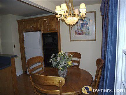 2nd image of 10 Indian Ln