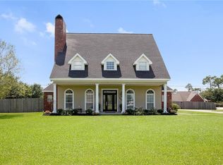 5350 Pheasant Ln, Lake Charles, LA 70605