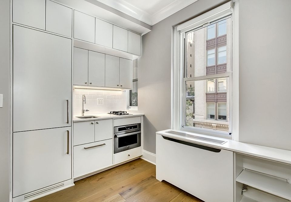 1st image of 220 W 24th St APT 5B